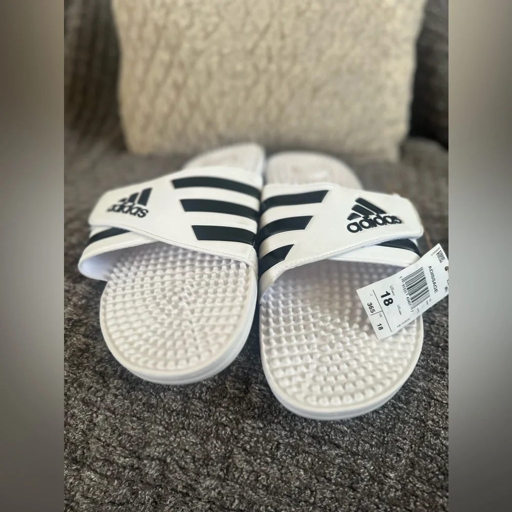 Adidas Adissage Slides Mens Size 18 White Brand New Shower Shoes Beach‎ Sandals